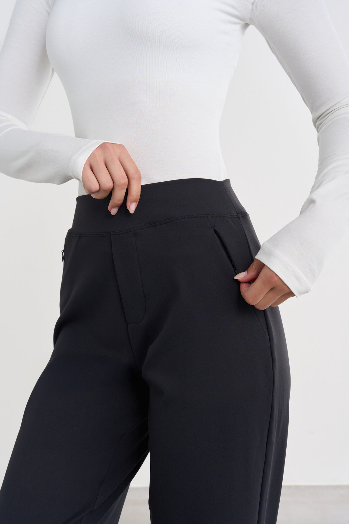 Tailored Relaxed Pants - for dame - Famme - Pants